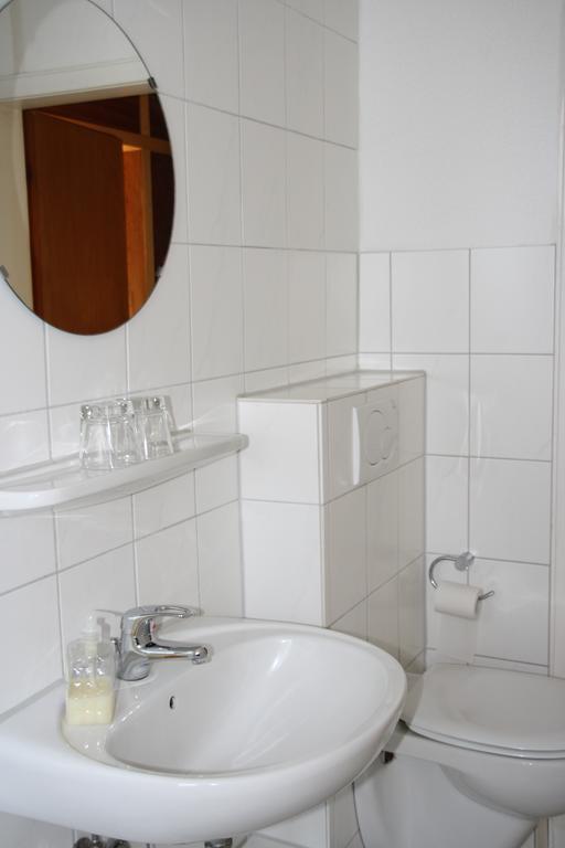 Hotel Anchovis Monchengladbach Bilik gambar